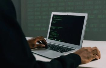 Building a Robust Cybersecurity Framework * Techsmartest.com