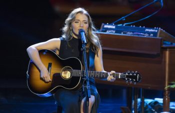 Emmy Russell performs on 'American Idol'