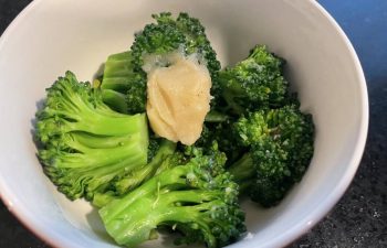 This 2-ingredient sauce elevates plain veggies to culinary masterpieces
